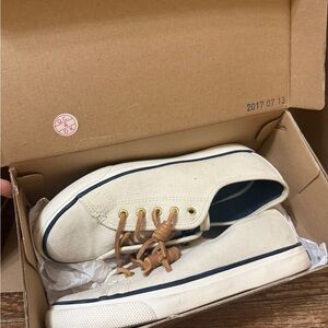 Sperry Cream Canvas Sneakers